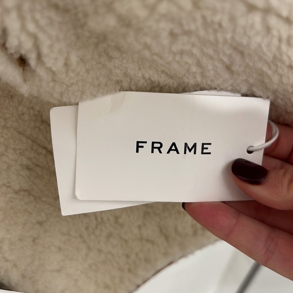 Frame | RARE NWT Cocoon Shearling Coat seen on Giselle Bundchen and Olivia Munn - Picture 11 of 12